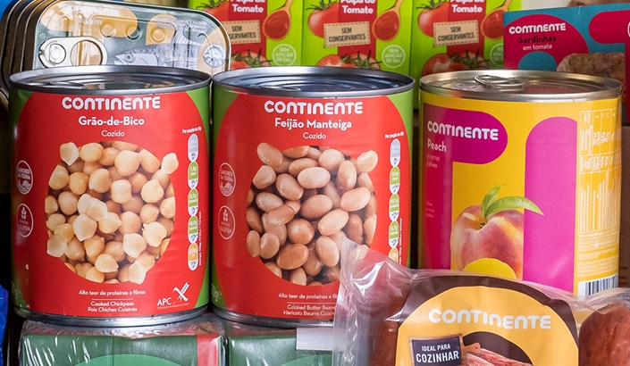 imagem produtos marca continente usados em campanhas de recolhas de bens essenciais