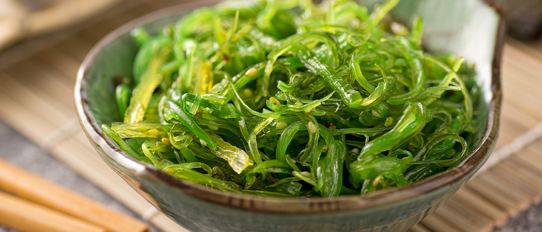 Algas comestíveis: wakame, kombu, nori