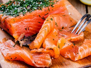 Salmão fumado: receitas e benefícios