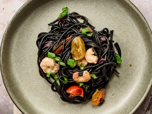 Esparguete Nero com Camarão